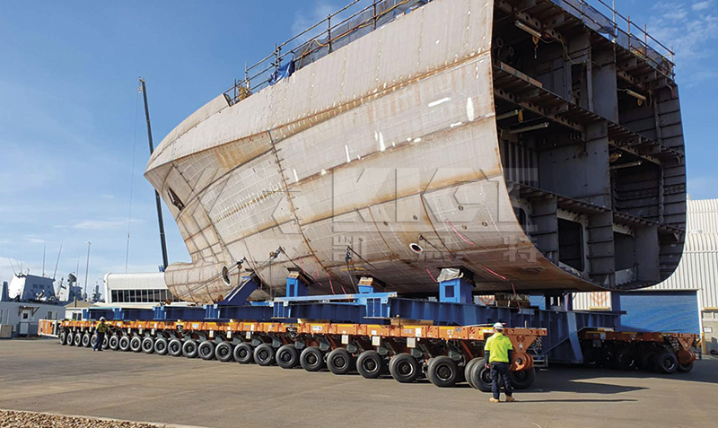 自行式液壓模塊運(yùn)輸車用于船舶分段廠區(qū)運(yùn)輸