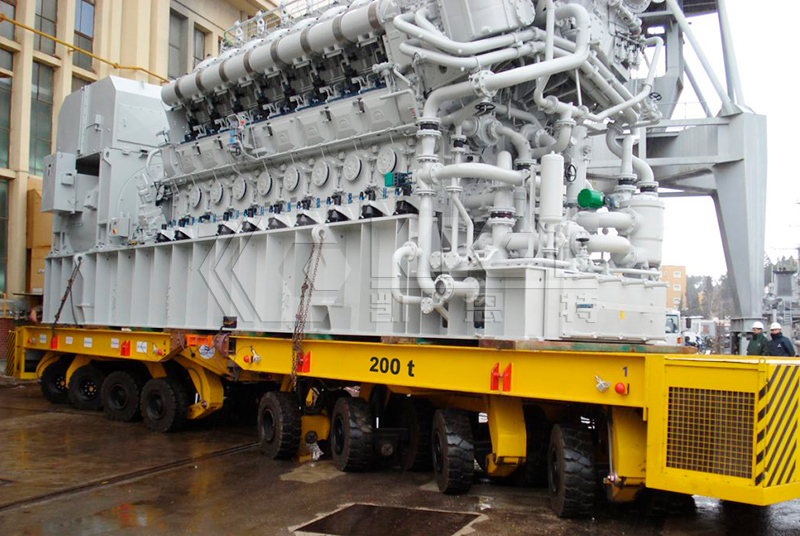 自行式液壓模塊運(yùn)輸車用于船舶柴油機(jī)現(xiàn)場組裝移運(yùn)